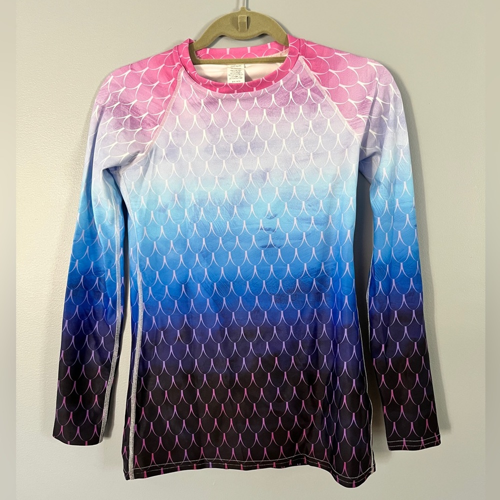 NWT women’s rash guard Mermaid Ombre by Nalu Tribe size small